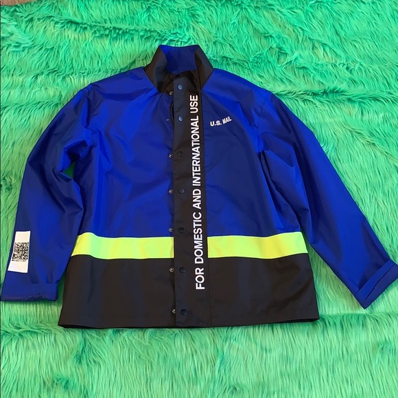 Forever 21 x USPS Jacket - Picture 2 of 6
